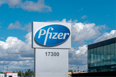 Qué hacer con esta acción del laboratorio norteamericano Pfizer, que apuesta fuerte por el campo del cáncer.